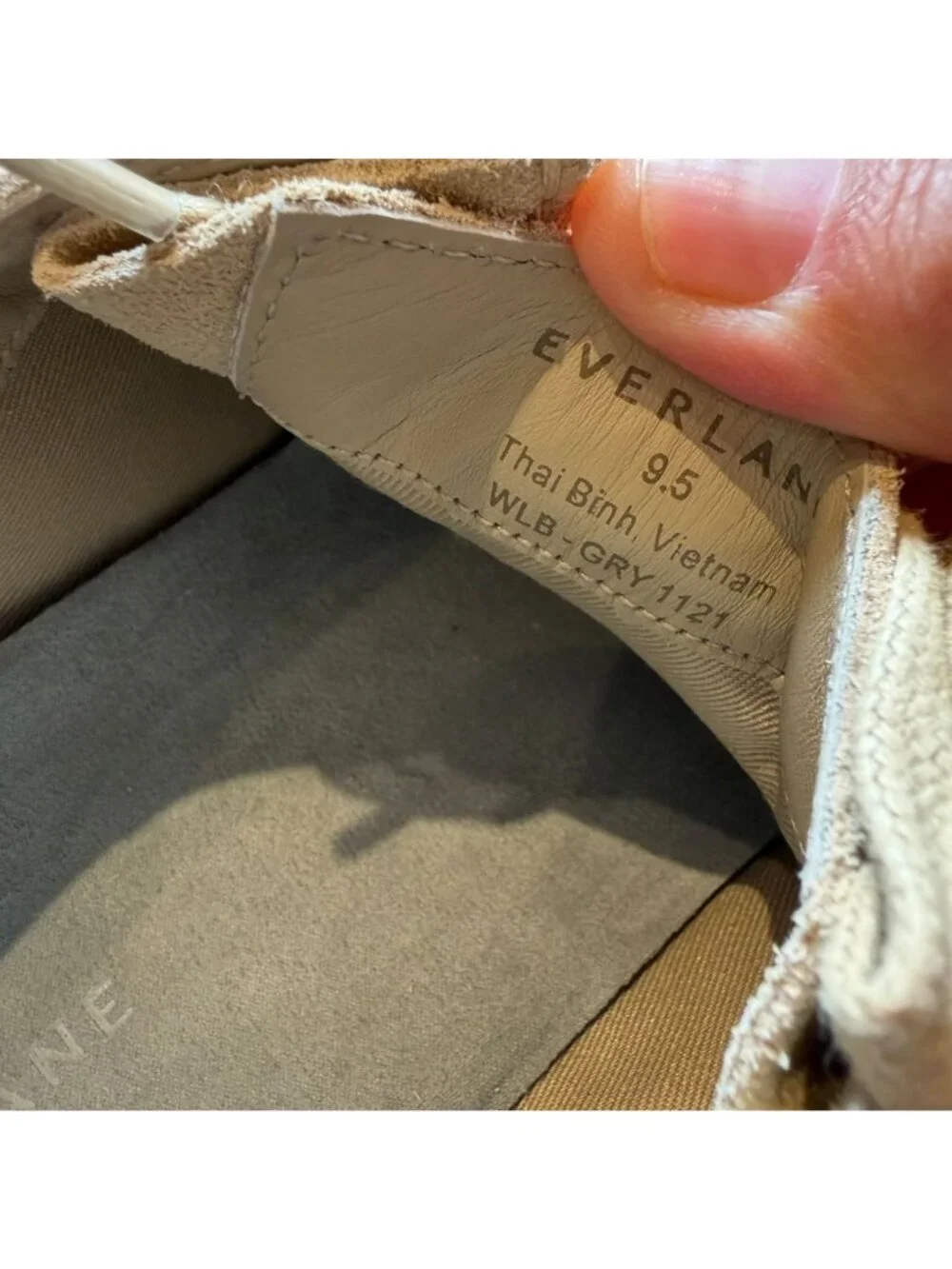Everlane The Desert Shoe Men's Beige Suede Chukka Size 9.5 NEW in Box